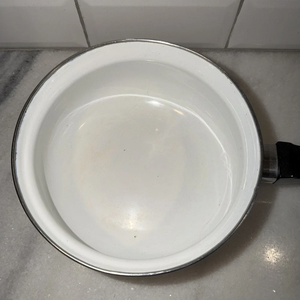 Set Of 2 vintage enamelware Saucepans With Fruit Motif OLA000